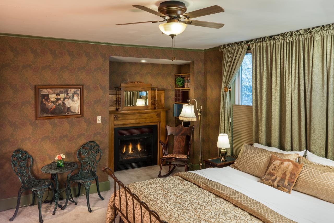 Astor House Bed & Breakfast Green Bay Dış mekan fotoğraf